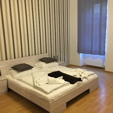 Holiday Vienna Apartments Экстерьер фото