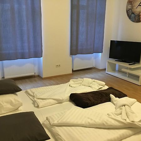 Holiday Vienna Apartments Экстерьер фото